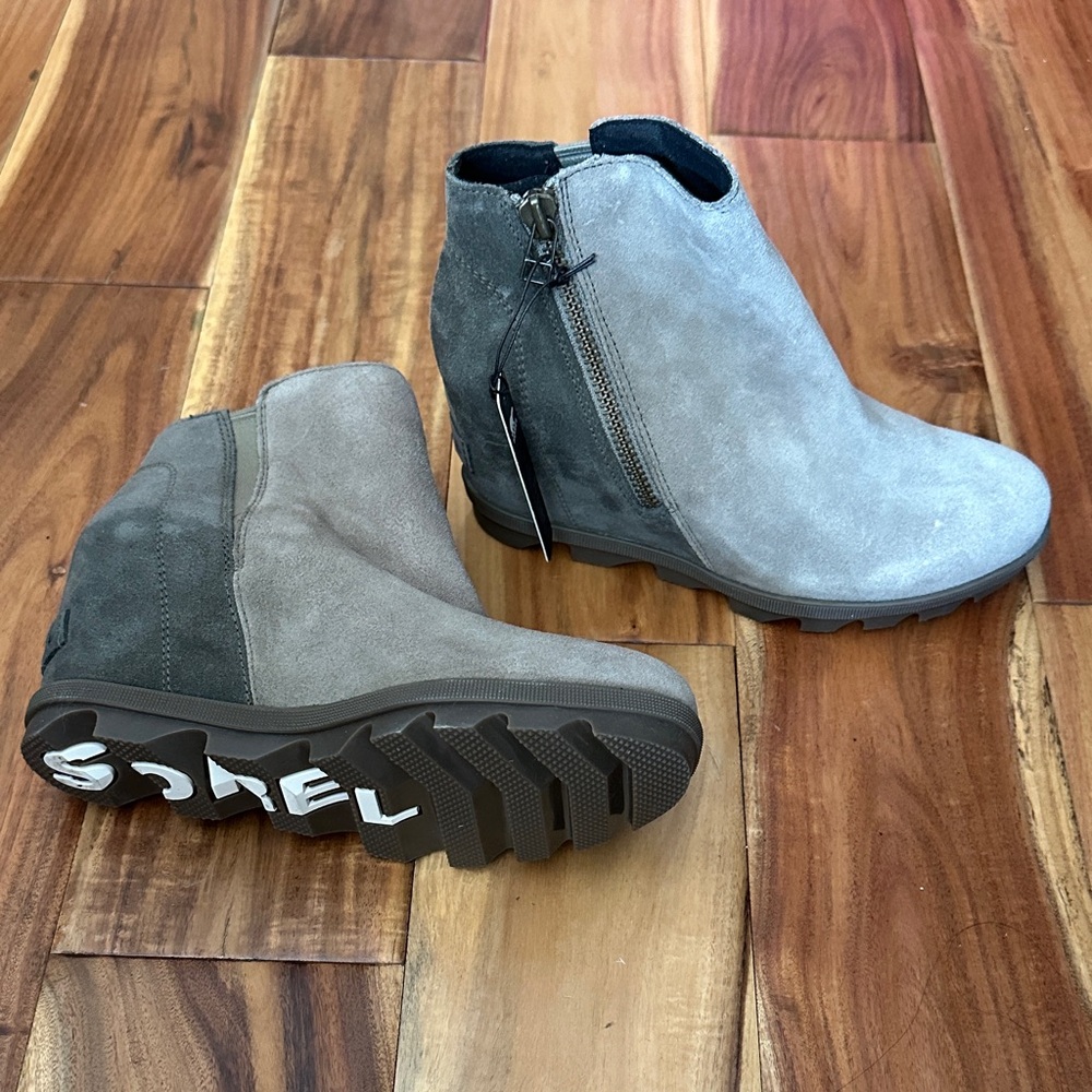 Sorel Women's Two-Tone Ankle Booties